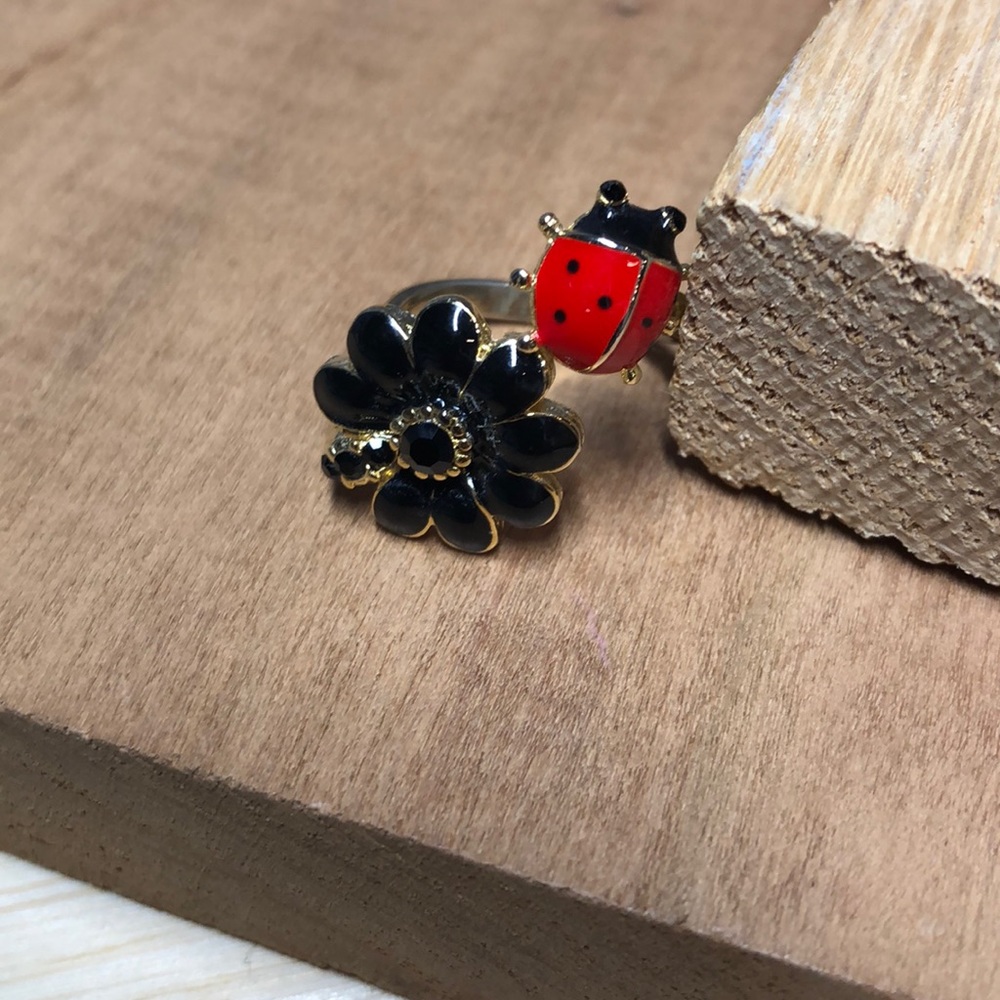 ModCloth Ladybug Ring